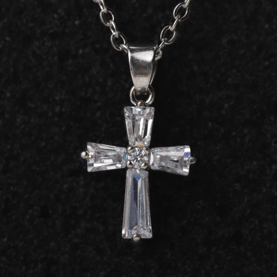 Cross gemstone crystal necklace