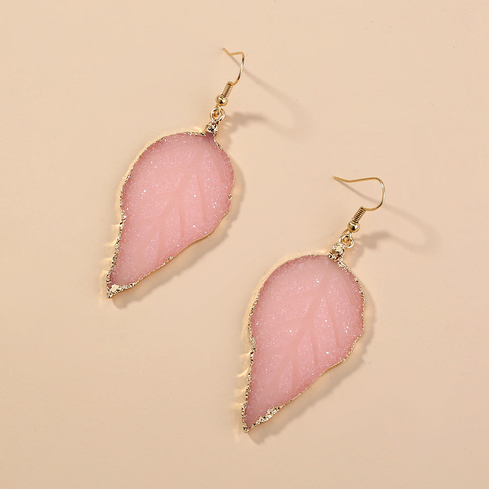 Fashion Personality wrap-around leaf ear ornaments, simple Retro Style Pink Crystal Earrings Pendant woman