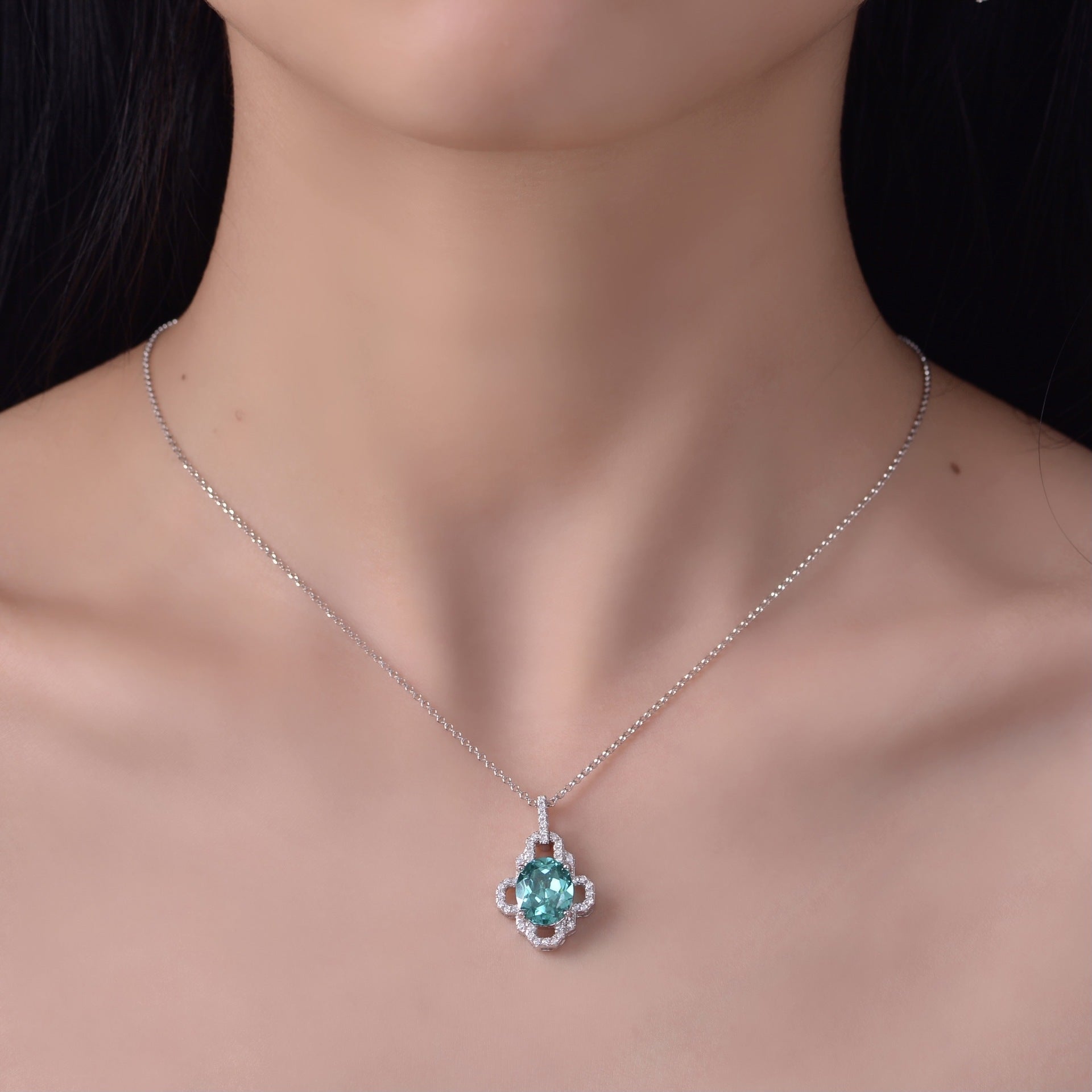 New 925 Silver 4ct Egg Shape Synthetic Paraiba Necklace